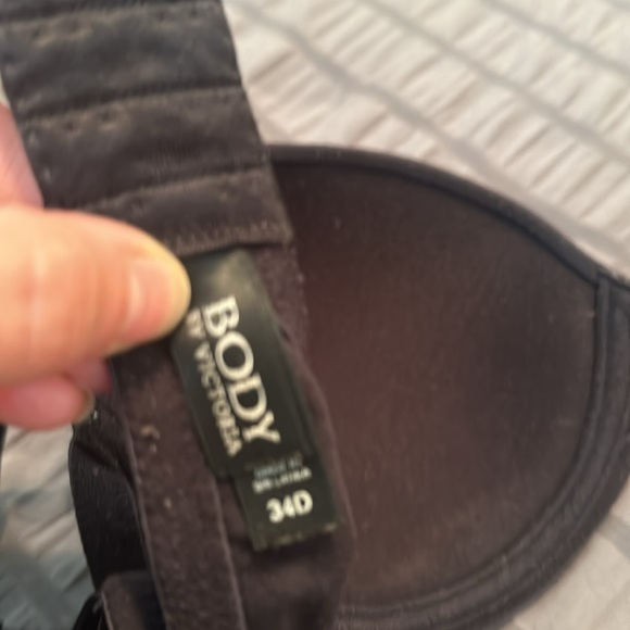 Victoria Secret bra - Picture 6 of 6